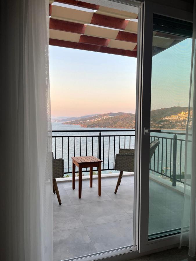 Front Apartament